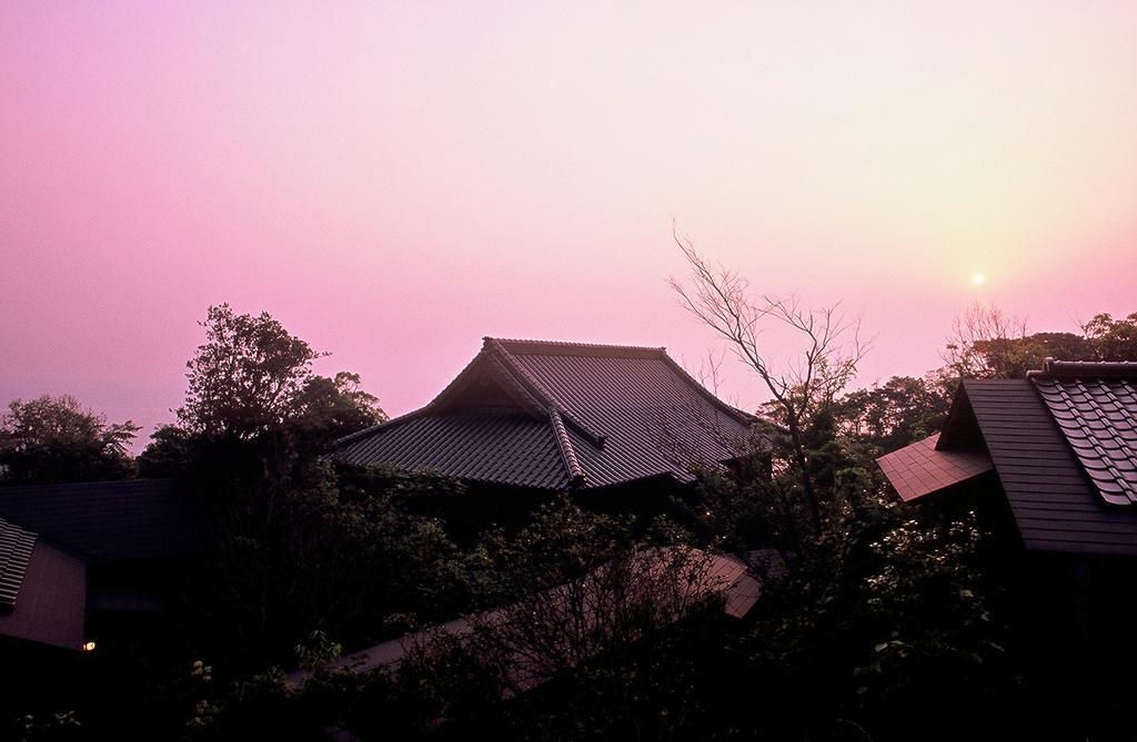 Ishiyama Rikyu Gosoku No Kutsu 호텔 아마쿠사 외부 사진